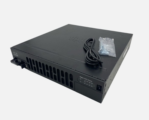 ISR4351-V/K9 200Mbps-400Mbps سعة النظام 3 موانئ WAN/LAN 3 موانئ SFP