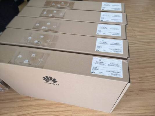 S5735-L24T4S-A-V2   24 منفذًا بسرعة 10/100/1000BASE-T، و 4 منافذ GE SFP، طاقة تيار متردد