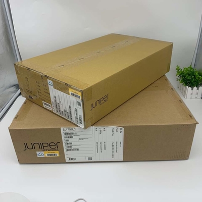 QSFP 100G ER4L Juniper Router Transceivers QSFP-100G-ER4L 100GBASE-ER4-Lite وحدة قابلة للتوصيل