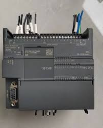 6ES7288 3AE04 0AA0 تحكم منطقي قابل للبرمجة المتقدم PLC التحكم الصناعي