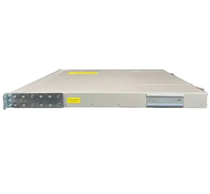 مفتاح Cisco Nexus 9200 بـ 36 منفذًا بسرعة 100G QSFP28 مع ذاكرة 16 جيجابايت