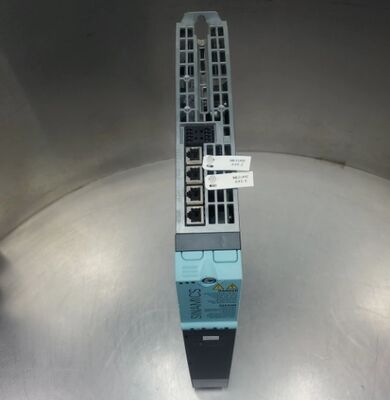 وحدة المحرك المزدوج SINAMICS S120 6SL3120-2TE13-0AA3 (إدخال تيار مستمر 600 فولت، إخراج 3AC 400 فولت 3A/3A، حجم الكتاب من النوع D)