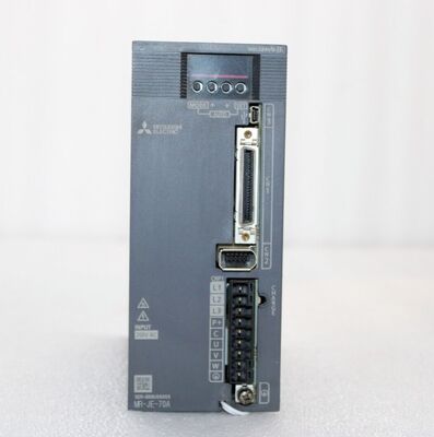 محرك سيرفو Mitsubishi MR-JE-100AS CNC بقدرة 1 كيلو وات عالي الدقة يعمل بالتيار المتردد لآلات CNC