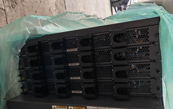 راوتر هواوي NE40E-X16A، CR5DMPUX8670 CR5DMPUX8673 CR5DSFUIU07B، سعة تحويل 12.58 تيرابايت في الثانية
