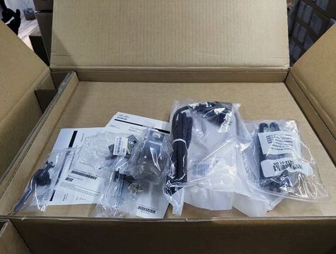 C9300-24T-E طبقة 3 مبدل جيجابيت مدير، 24 × 1G RJ45 منافذ، الدرجة المؤسسية الأساسية / التجميع المفتاح