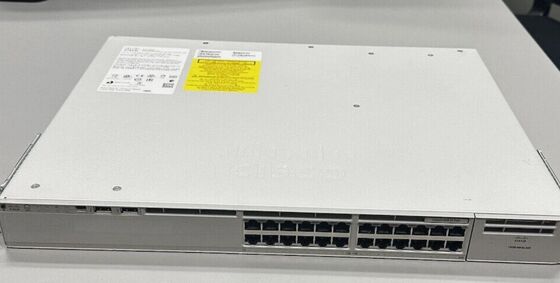 مفتاح PoE+ مُدار من الطبقة 3 C9200-24P-A، 24 × 1 جيجابت منافذ PoE، 4 × 1 جيجابت منافذ SFP علوية، ميزانية PoE 370 واط