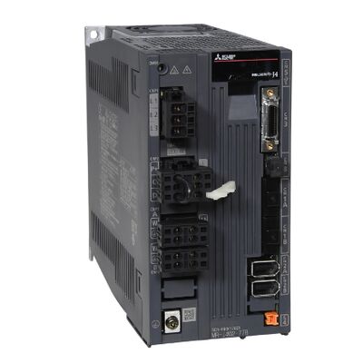 مضخم صوت مؤازر ميتسوبيشي MR-J4W2-77B ثنائي المحور بقدرة 750 وات SSCNET III/H