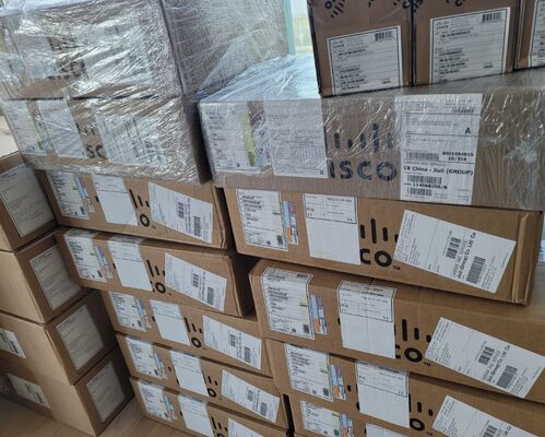 C1000-48P-4X-L مدير جيجابيت PoE + التبديل ، 48 × 1G PoE موانئ 4 × 10G SFP + Uplinks ، 370W PoE الميزانية للمؤسسات والشركات الصغيرة والمتوسطة