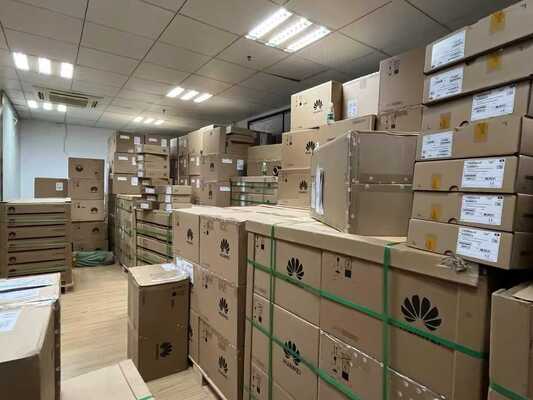 هواوي NetEngine 8000 F8 CR8MP2K3PHC0 وحدة توزيع الطاقة AC لجهاز التوجيه المؤسسي