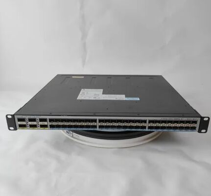 مركز البيانات الطبقة 3 المدارة المفتاح CE6881-48S6CQ-F، 48x10GE SFP+ 6x40/100GE QSFP28، الأداء العالي